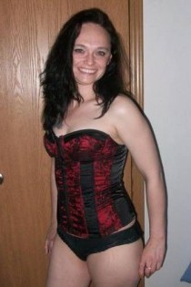 , 25  female escort, upperpeninsula
